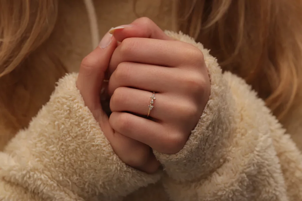 7 Diamond Silver Ring