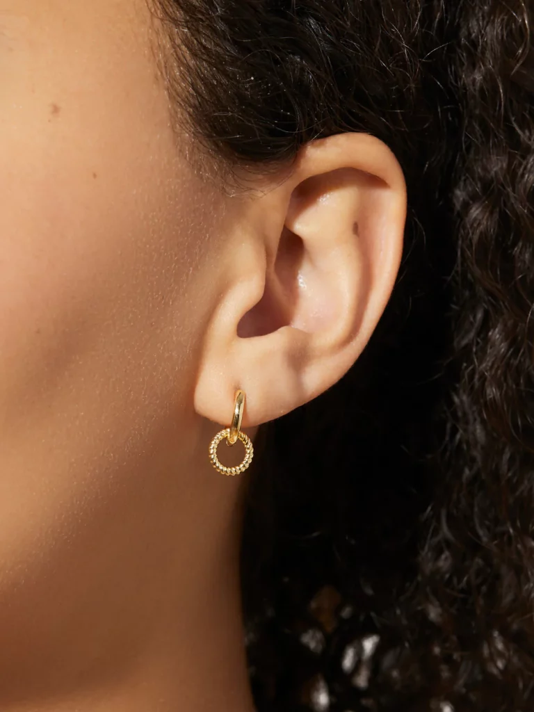 Arianna Hoops