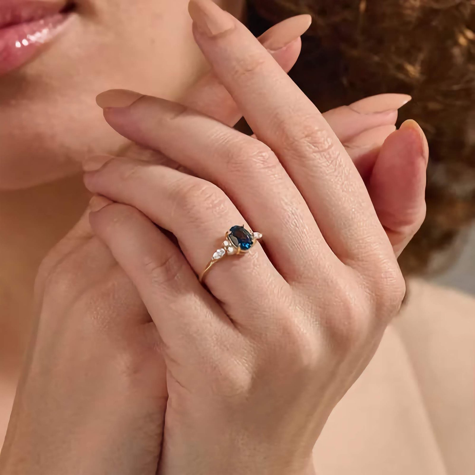 Swarish-Jewels-Oval-Sapphire-Engagement-Silver-Ring-_-Vintage-Solitaire-Ring-_-Art-Deco-Blue-Gemstone-Anniversary-Ring-_-Minimalist-Ring-edited