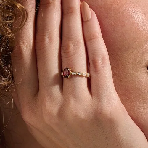 Art Deco Garnet Silver Ring