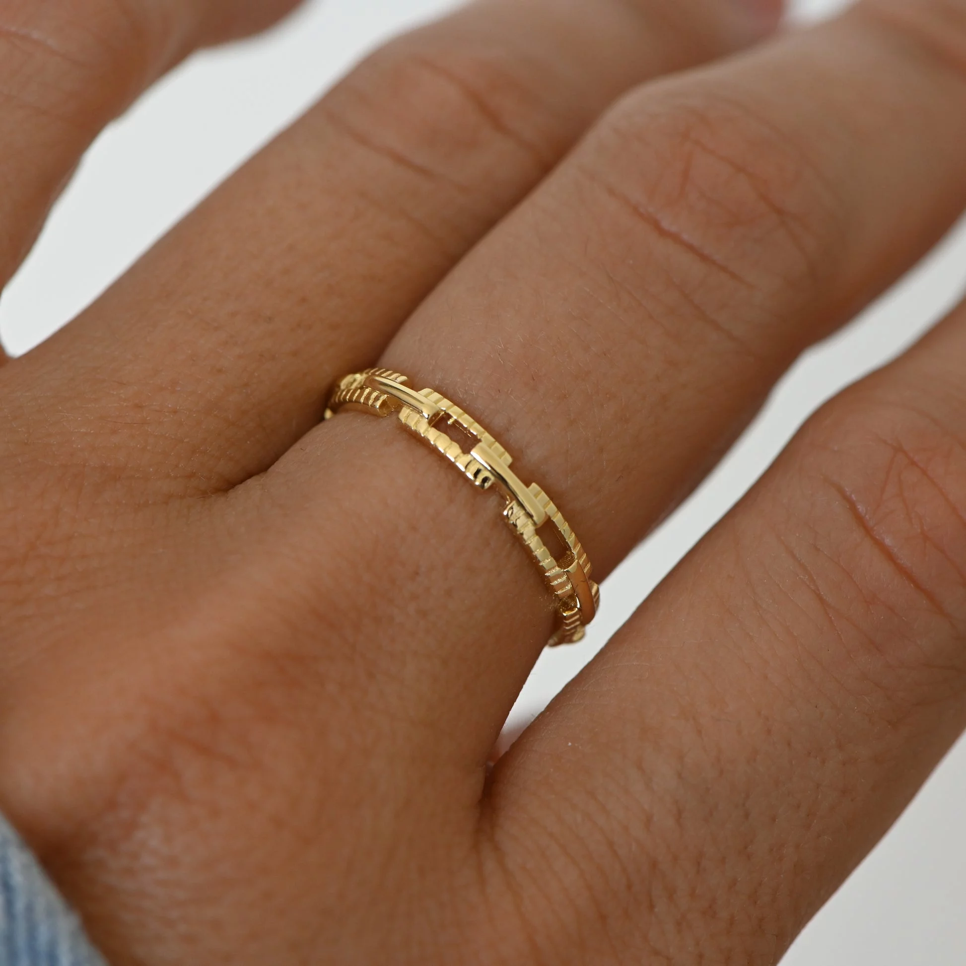 Swarish Jewels Square Link Ring - Image 4