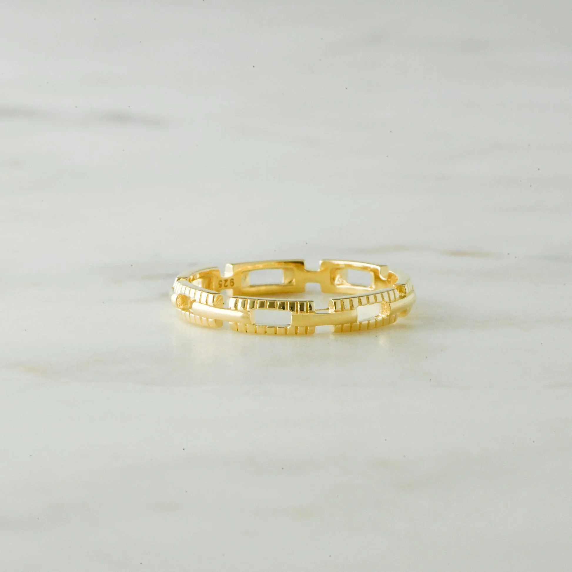 Swarish Jewels Square Link Ring - Image 5