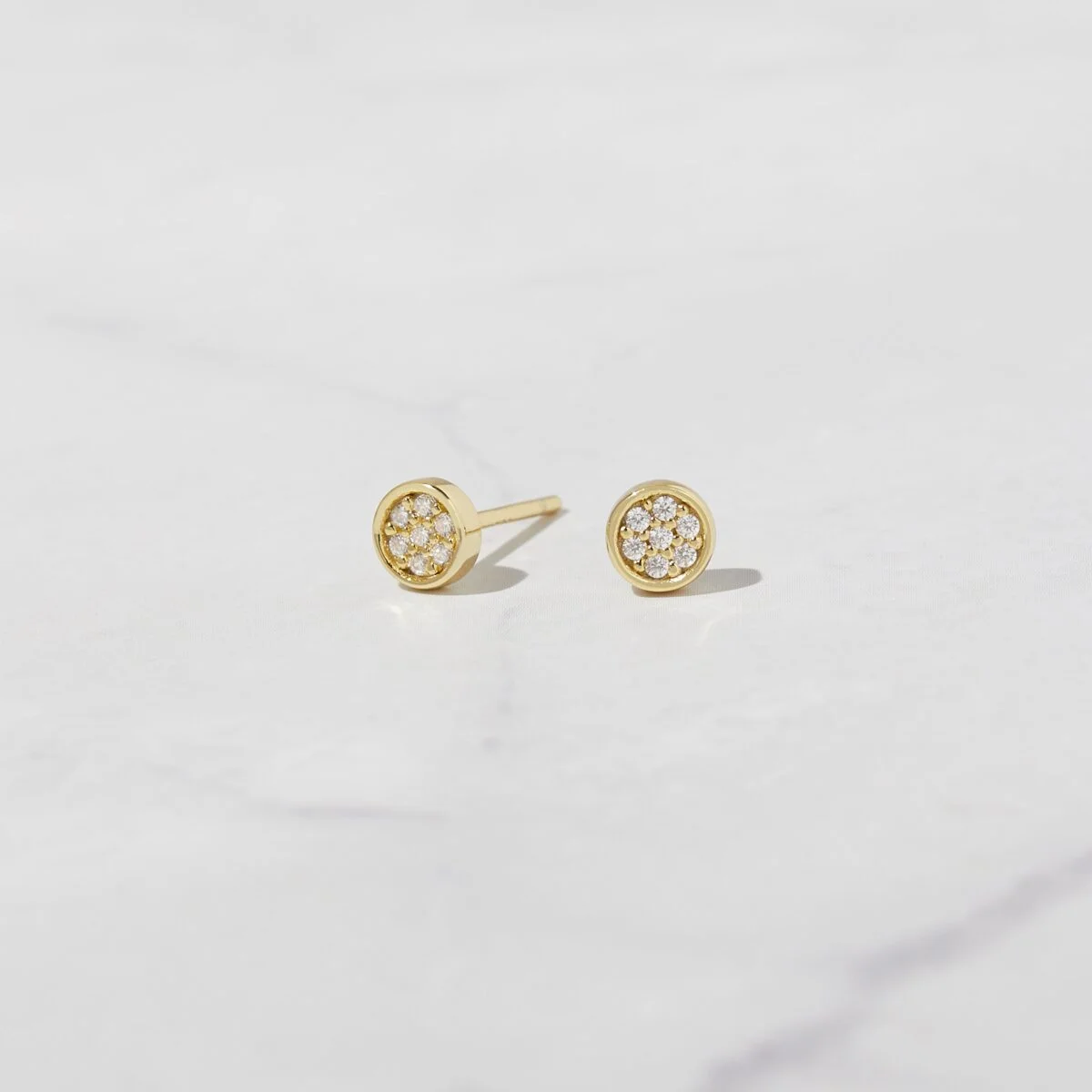 Pav Disc Studs