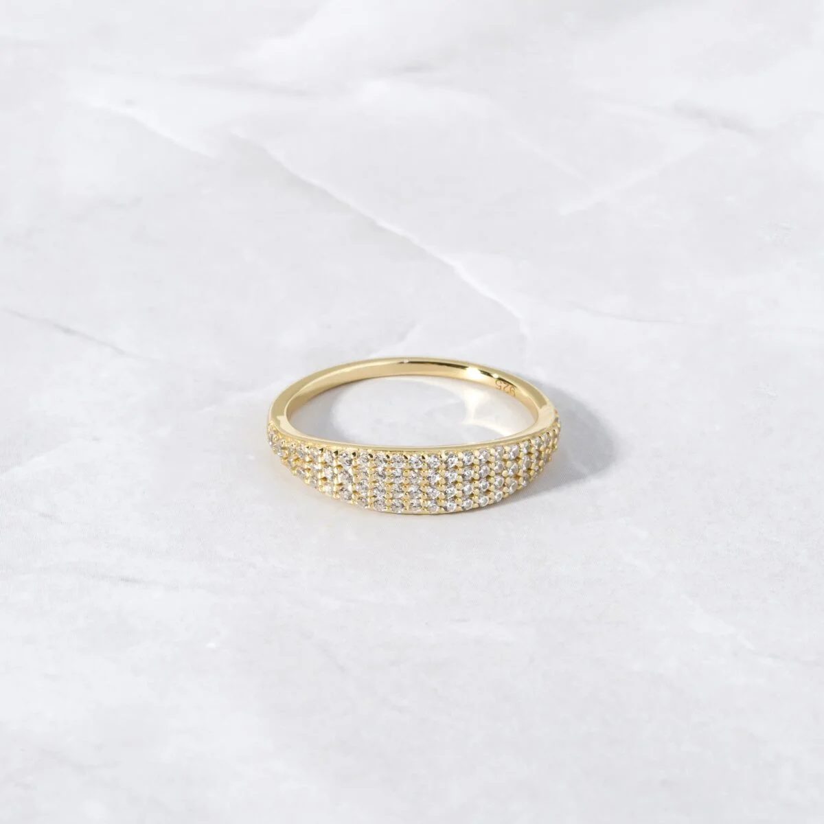 Pav Signet Ring