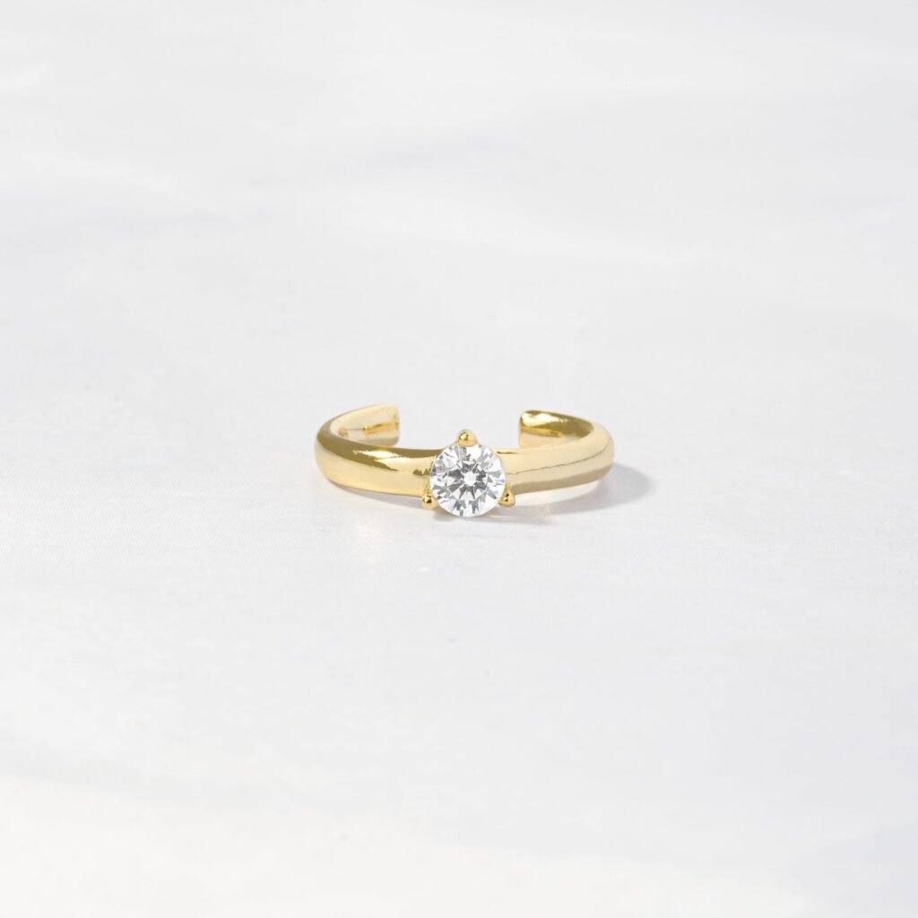 Solitaire Ear Cuff