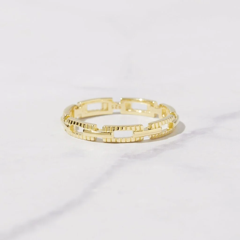 Square Link Ring